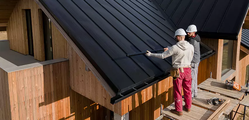 Professional Barn Roof Repair Services in Champaign, IL