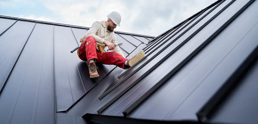 Professional Roof Valley Installation Services in Champaign, IL