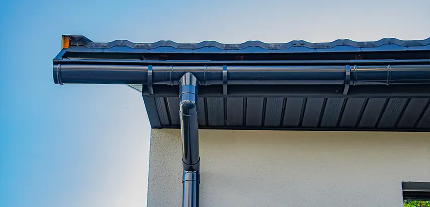 Professional Soffits and Fascia Replacement Services in Champaign, IL