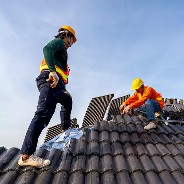 Why Champaign, IL Property Owners Trust Champaign Roofing Pro for Emergency Roof Repair?