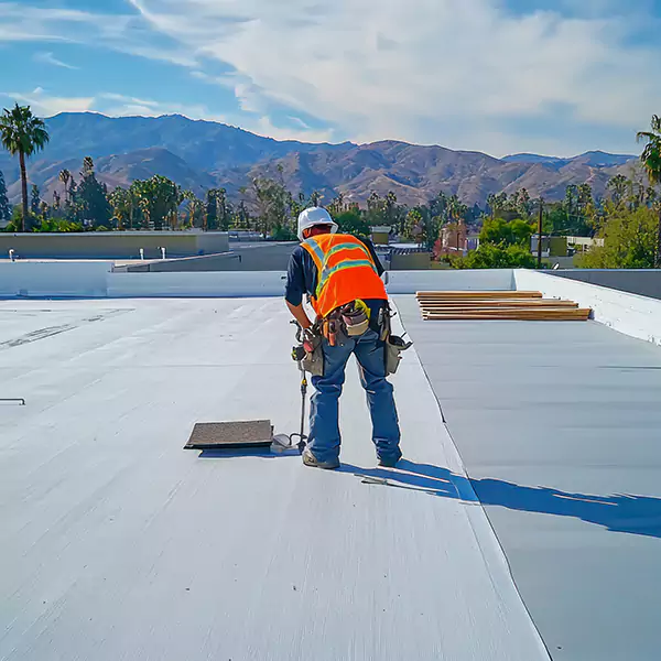 Why Champaign Roofing Pro Is the Flat Roofing Choice in Champaign, IL?