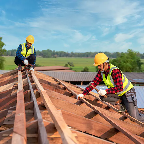 Why Champaign, IL Property Owners Trust Champaign Roofing Pro for Garage Roof Replacement?