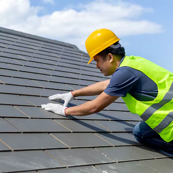Why Champaign Homeowners Choose Champaign Roofing Pro for Standing Seam Metal Roofing Service?